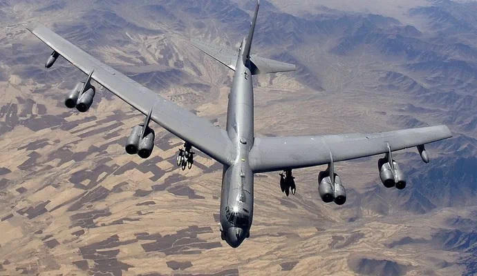 B-52 Stratofortress ВВС США потерпел крушение на авиабазе «Эдвардс»