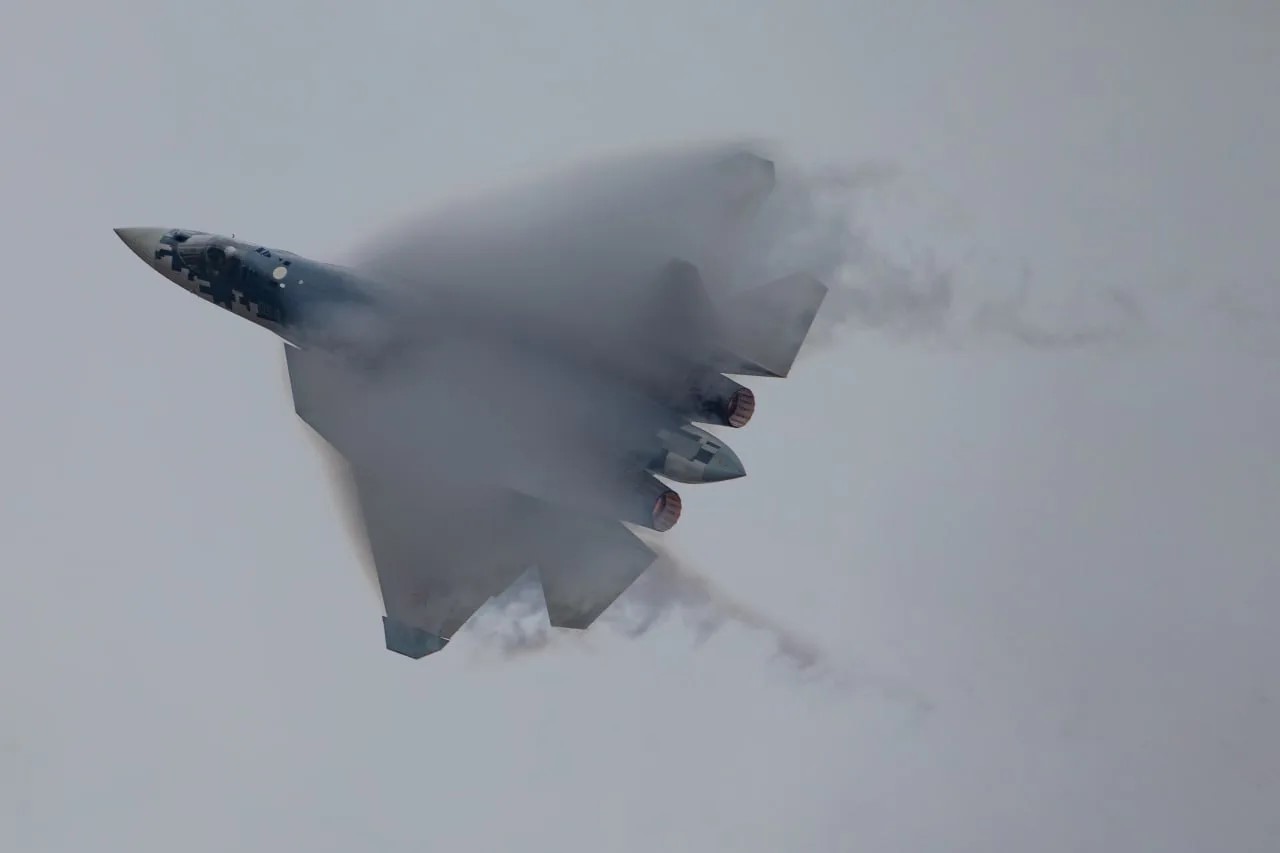 Россия впервые покажет «стелс»-беспилотники для запуска с борта Су-57