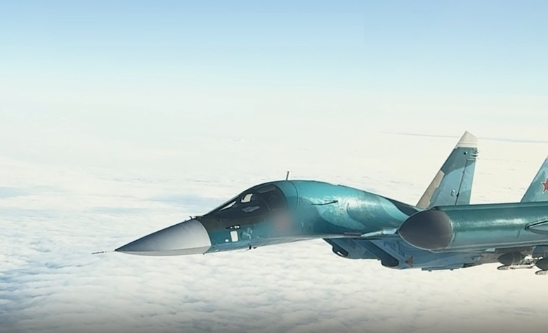 Экипаж Су-34 успешно уничтожил пункт управления БПЛА и личный состав ВСУ - видео